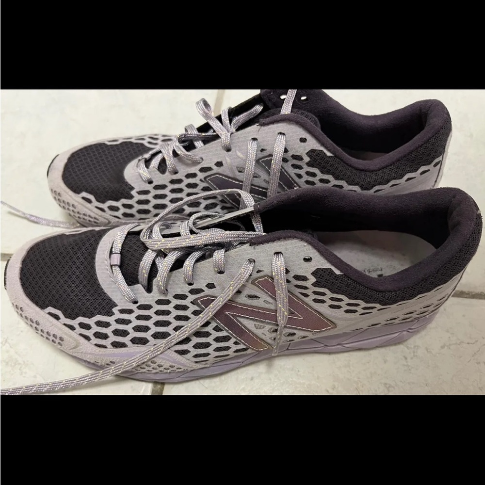 NEW BALANCE 1600 HCS WOMENS SIZE 10 PURPLE SHOES SNEAKERS RUNNING BARELY WORN